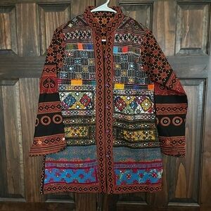 Multicolor Embroidered Women's Kurta